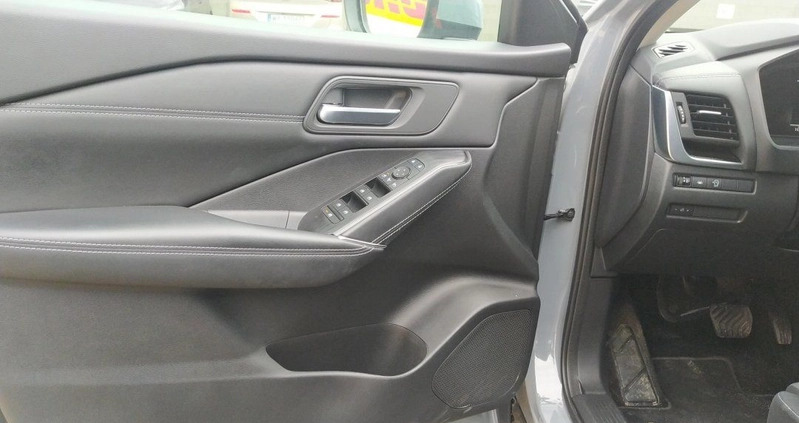Nissan Qashqai cena 138000 przebieg: 19000, rok produkcji 2023 z Warszawa małe 277